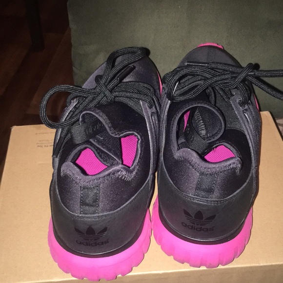 Adidas - Picture 4 of 4